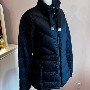 Athleta Women's Navy Puffer Jacket